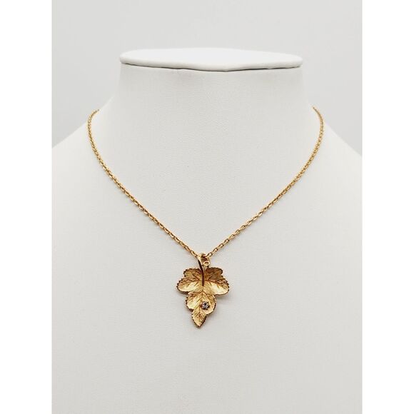 Vintage Avon Etched Leaf Faceted Clear Rhinestone Gold Tone Necklace 15" EVC - Picture 10 of 10
